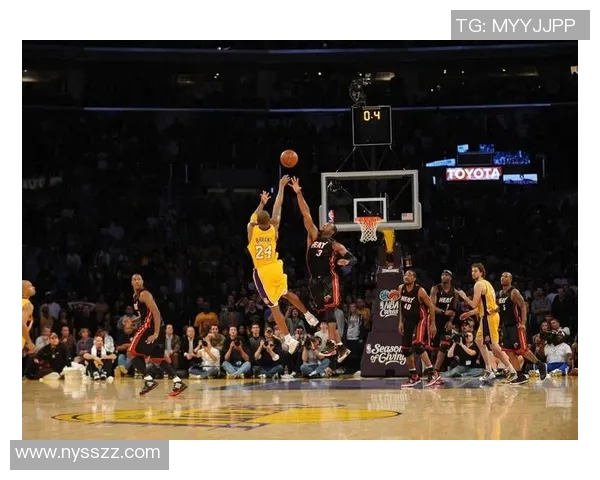 科比传奇:从天赋少年到不朽篮球之神的辉煌历程 科比传奇:从天赋少年到不朽篮球之神的辉煌历程